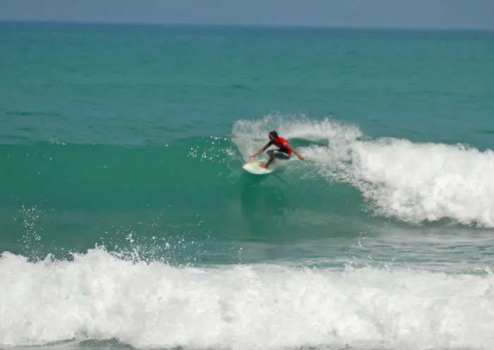 Surfing Kalim Reef