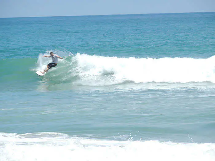 Toby Surfing Khao Lak Surfing Khao Lak