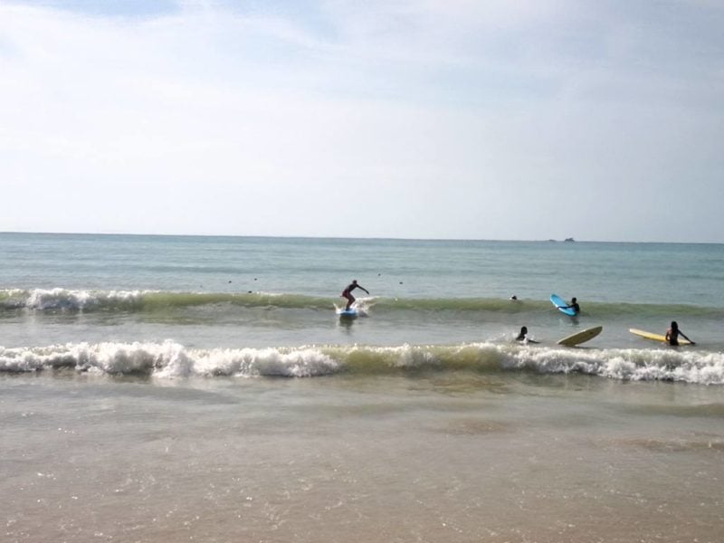 Learning to surf in small waves